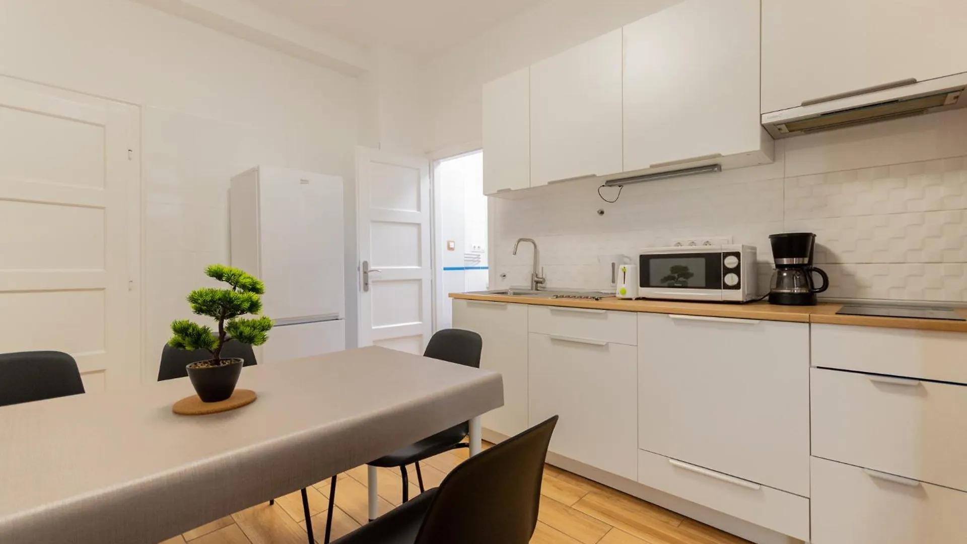 B12 Apartment Βουδαπέστη