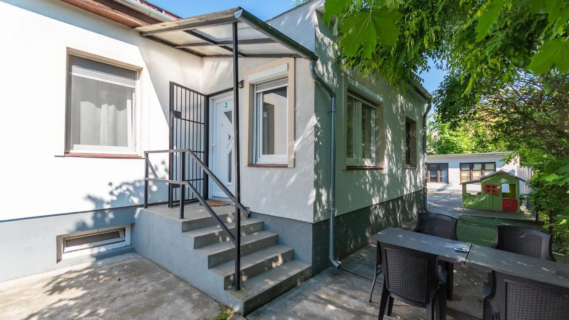 B12 Apartment Βουδαπέστη 0*,